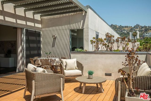 855 N Croft Avenue PH4, West Hollywood, CA 90069