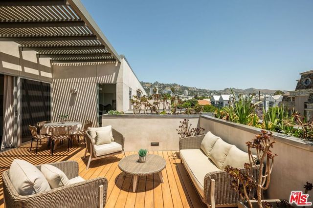 855 N Croft Avenue PH4, West Hollywood, CA 90069