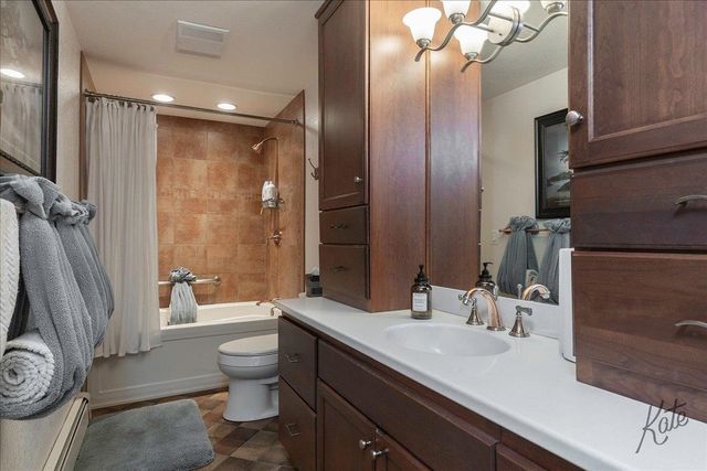 973 LAKLOEY DRIVE, North Pole, AK 99705