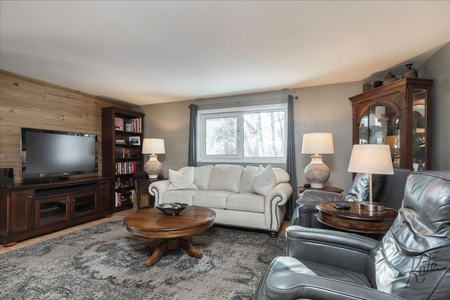 973 LAKLOEY DRIVE, North Pole, AK 99705