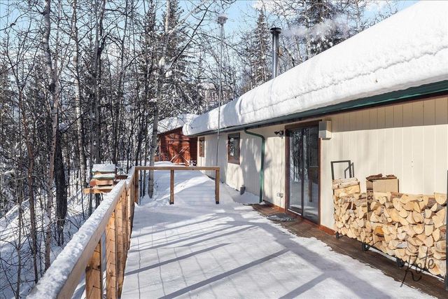 973 LAKLOEY DRIVE, North Pole, AK 99705