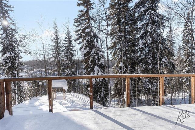 973 LAKLOEY DRIVE, North Pole, AK 99705