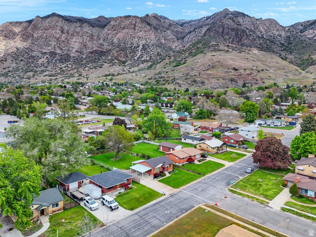 Image 46 of property listing at 1358 CROSS ST, Ogden, UT 84404