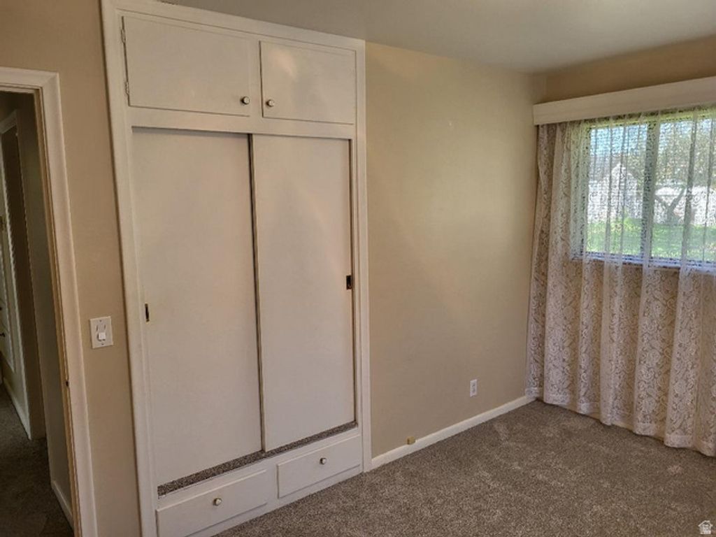 Image 10 of property listing at 1358 CROSS ST, Ogden, UT 84404