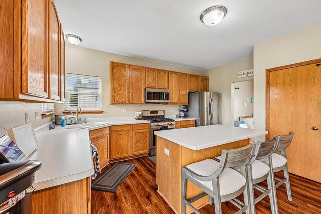 W1064 Audubon Park DRIVE, Ixonia, WI 53036