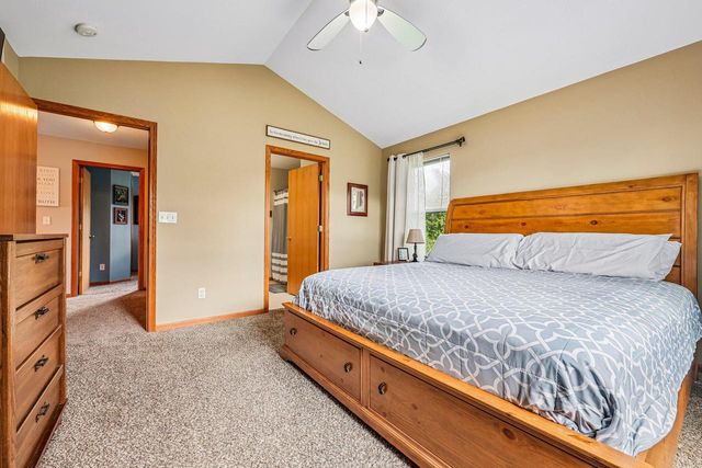 W1064 Audubon Park DRIVE, Ixonia, WI 53036
