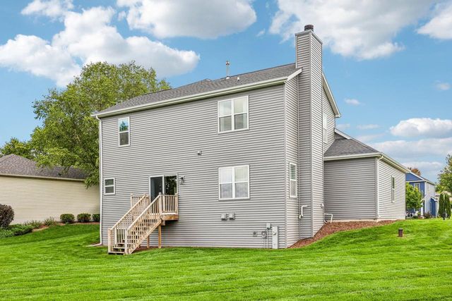 W1064 Audubon Park DRIVE, Ixonia, WI 53036