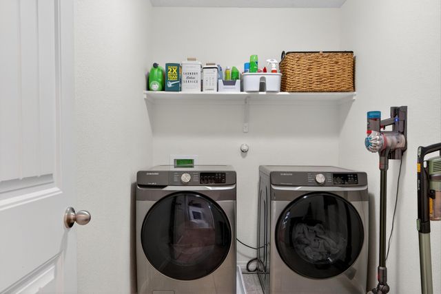 2428 Del Timbre Lane SW, Albuquerque, NM 87121