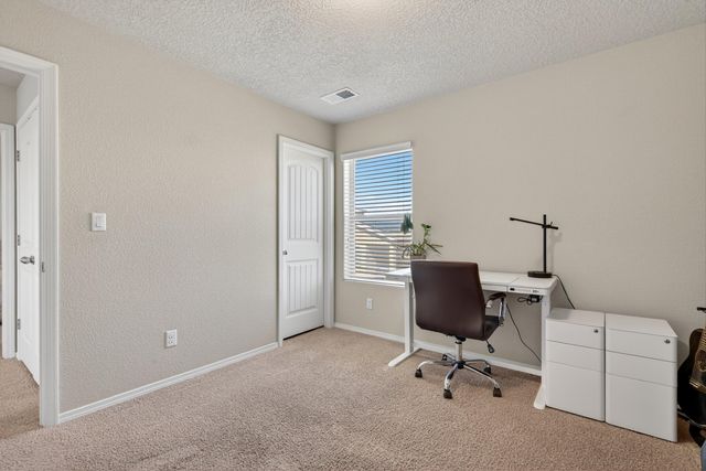 2428 Del Timbre Lane SW, Albuquerque, NM 87121