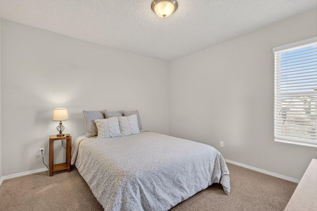 2428 Del Timbre Lane SW, Albuquerque, NM 87121