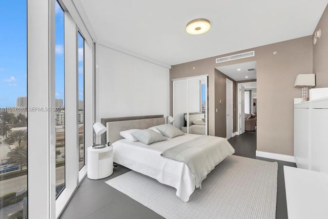 17475 Collins Ave 304, Sunny Isles Beach, FL 33160