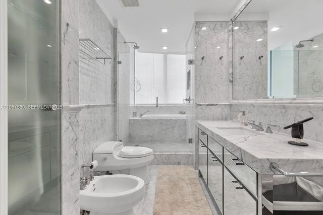 17475 Collins Ave 304, Sunny Isles Beach, FL 33160