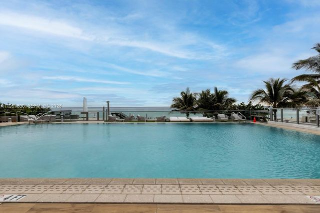 17475 Collins Ave 304, Sunny Isles Beach, FL 33160