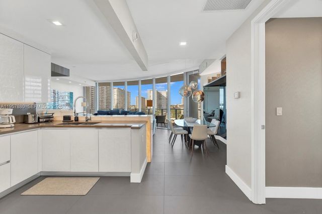 17475 Collins Ave 304, Sunny Isles Beach, FL 33160