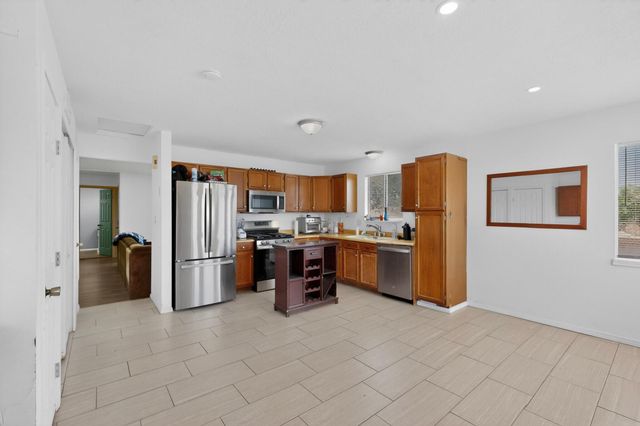 5014 Nickel Drive NE, Rio Rancho, NM 87124
