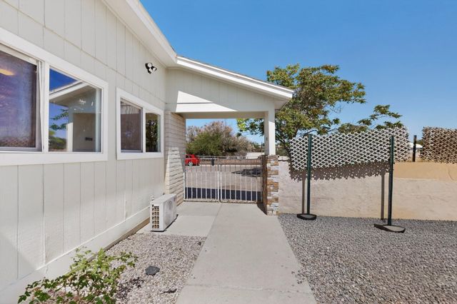 5014 Nickel Drive NE, Rio Rancho, NM 87124