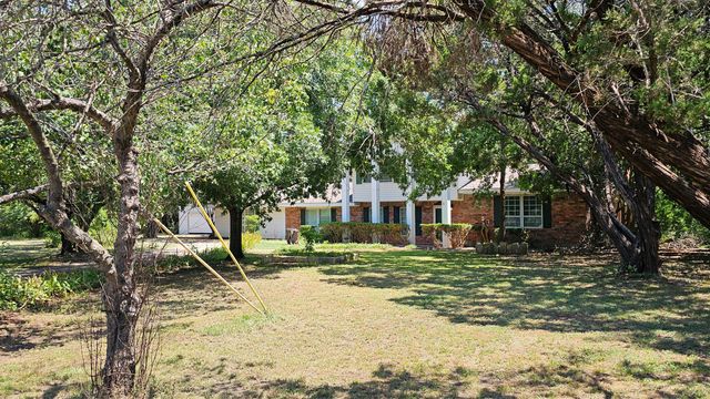 124 Oak Springs Boulevard, Whitney, TX 76692