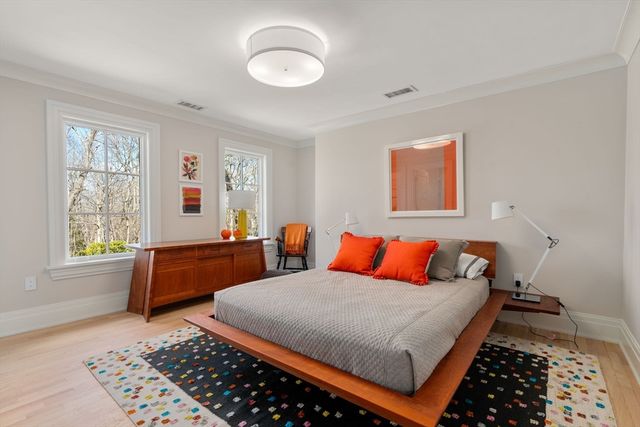 9 Skating Pond Road, Weston, MA 02493