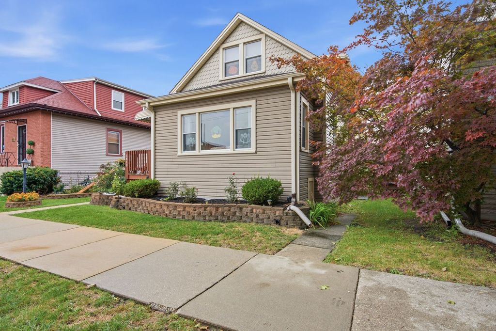 4818 N Menard Avenue, Chicago, IL 60630 — photo 4