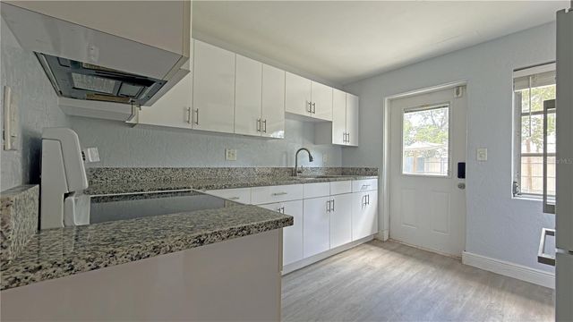 126 PALM DRIVE, Daytona Beach, FL 32117
