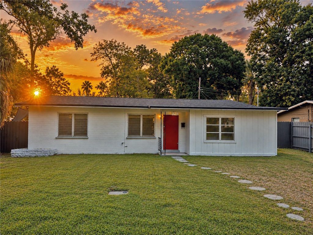 126 PALM DRIVE, Daytona Beach, FL 32117
