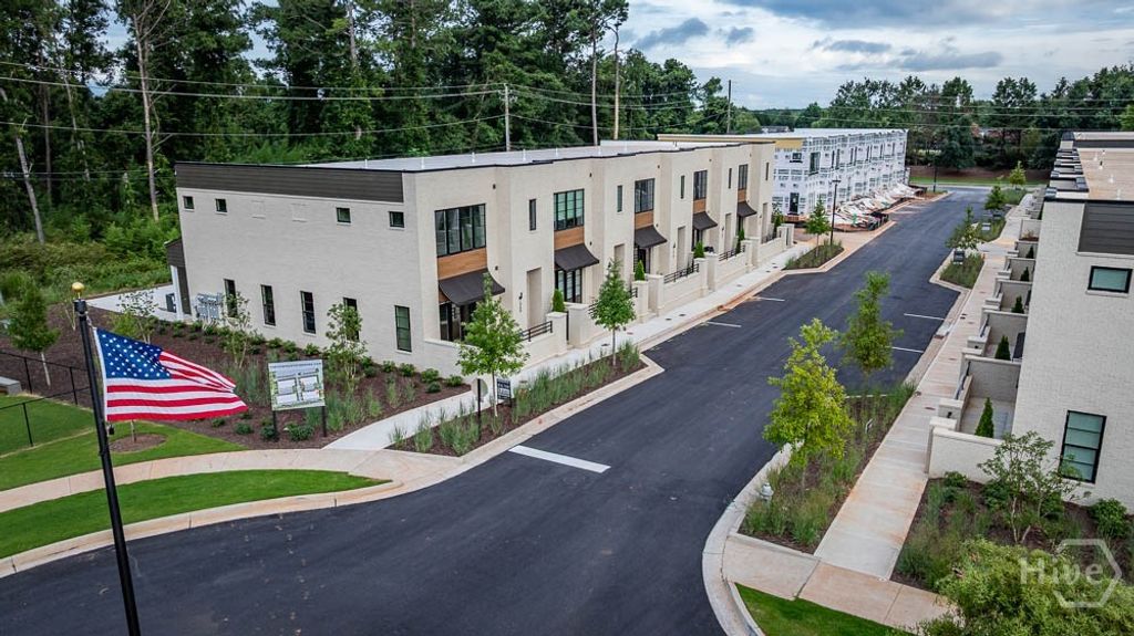 Image 1 of property listing at 1195 Watson Lane E5, Watkinsville, GA 30677