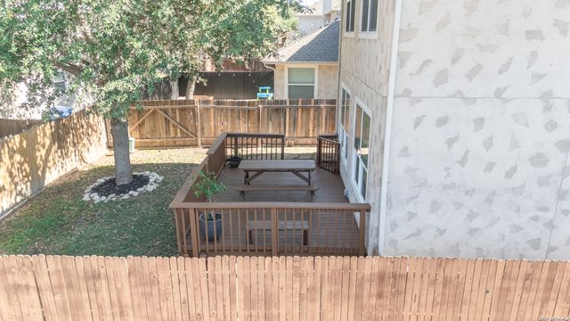 6913 Abbey Falls, San Antonio, TX 78249