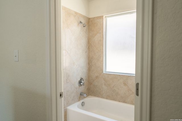 6913 Abbey Falls, San Antonio, TX 78249