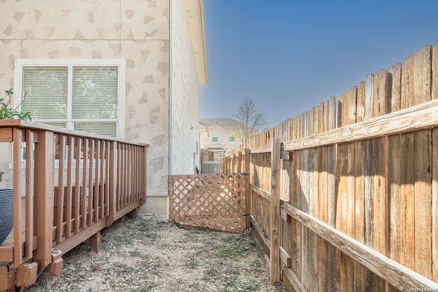 6913 Abbey Falls, San Antonio, TX 78249
