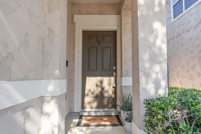 6913 Abbey Falls, San Antonio, TX 78249
