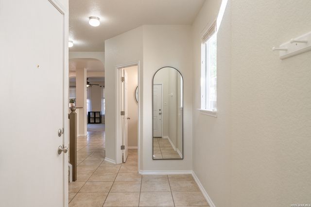 6913 Abbey Falls, San Antonio, TX 78249