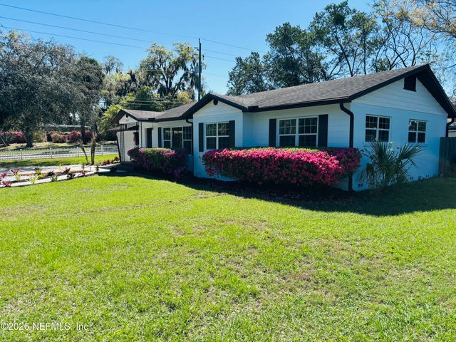 2003 LAUREL Street, Palatka, FL 32177