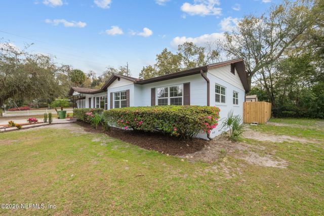 2003 LAUREL Street, Palatka, FL 32177