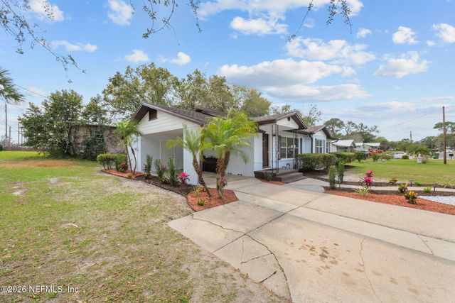2003 LAUREL Street, Palatka, FL 32177