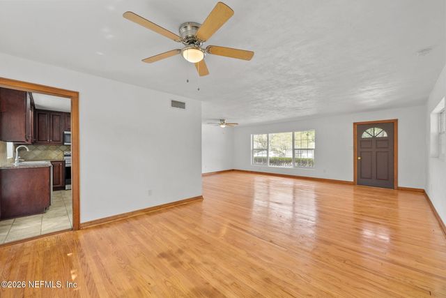 2003 LAUREL Street, Palatka, FL 32177