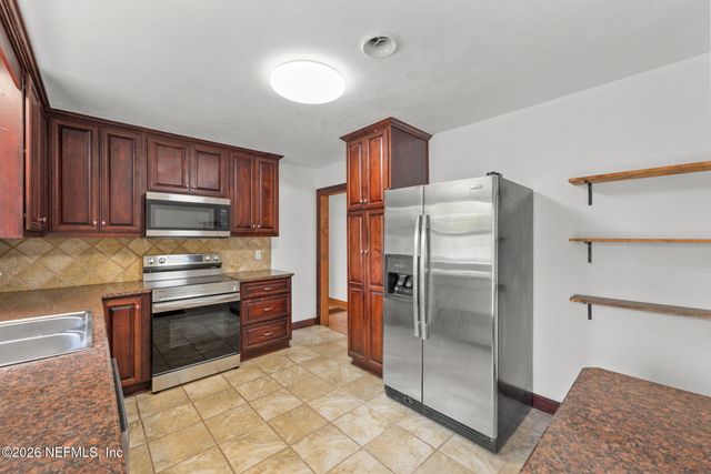 2003 LAUREL Street, Palatka, FL 32177