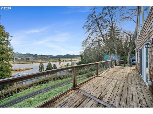 13000 I St, Nehalem, OR 97131