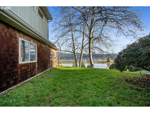 13000 I St, Nehalem, OR 97131