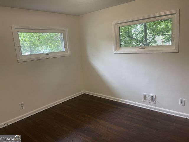 1321 SNAPFINGER Road, Decatur, GA 30032