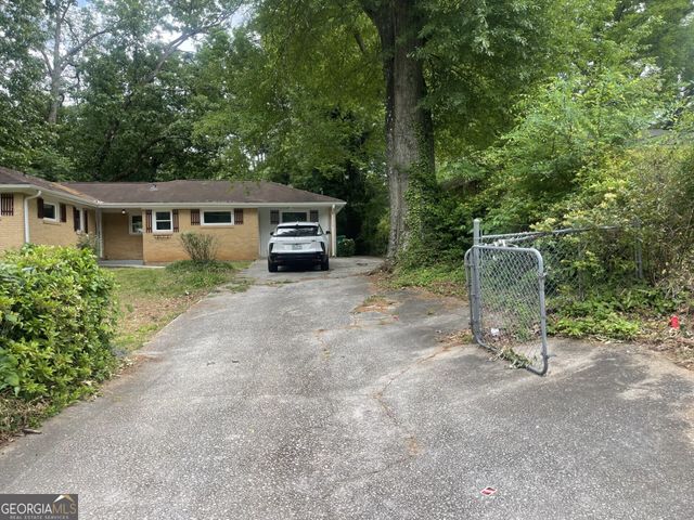 1321 SNAPFINGER Road, Decatur, GA 30032