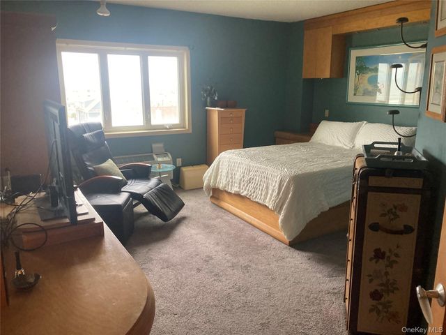 780 W Broadway 5J, Long Beach, NY 11561
