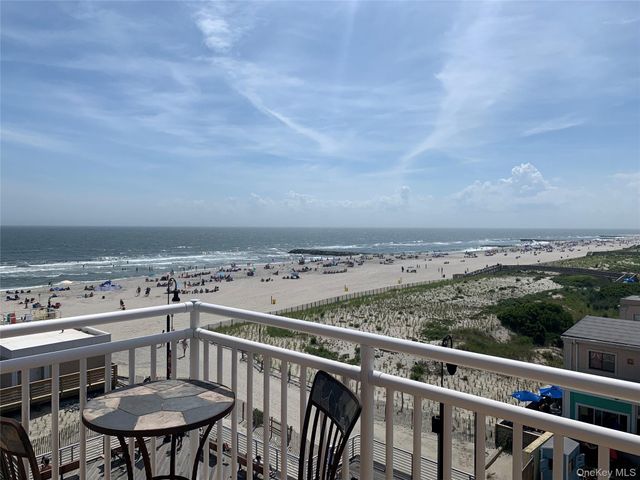 780 W Broadway 5J, Long Beach, NY 11561