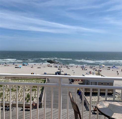 780 W Broadway 5J, Long Beach, NY 11561