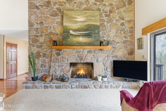 122 Fox Hunter Rd, Maynardville, TN 37807