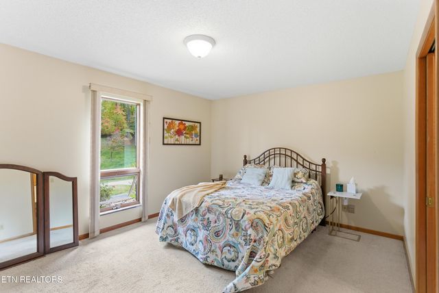 122 Fox Hunter Rd, Maynardville, TN 37807