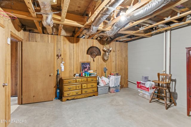 122 Fox Hunter Rd, Maynardville, TN 37807