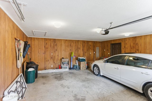 122 Fox Hunter Rd, Maynardville, TN 37807