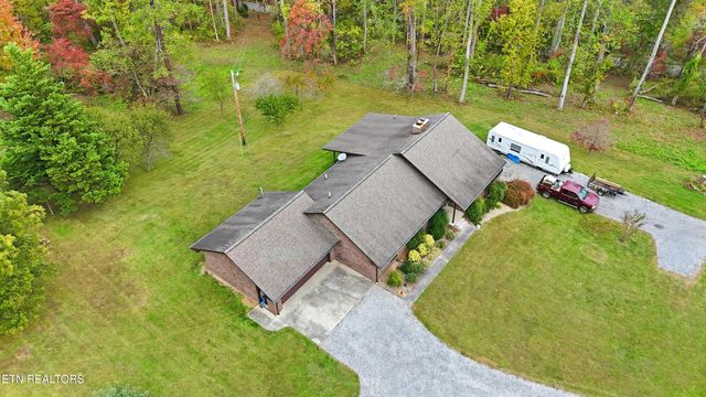 122 Fox Hunter Rd, Maynardville, TN 37807