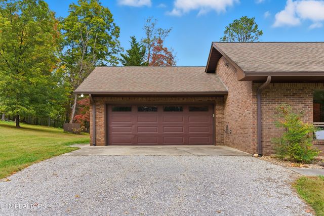 122 Fox Hunter Rd, Maynardville, TN 37807