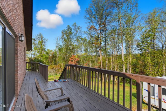 122 Fox Hunter Rd, Maynardville, TN 37807